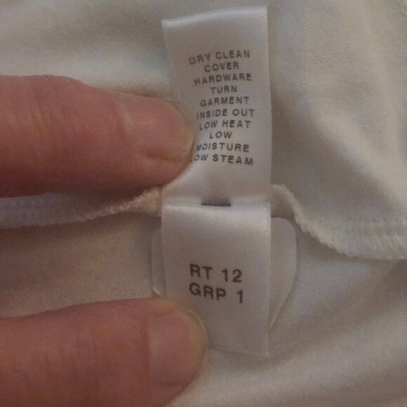 St. John Yellow Label Pull over top White Dark Striped Plaque Size S Small - Picture 8 of 9